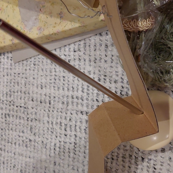 Vintage: Tasseltiques "Putting On The Ritz" by Popular Imports hanging doll. - Picture 5 of 16